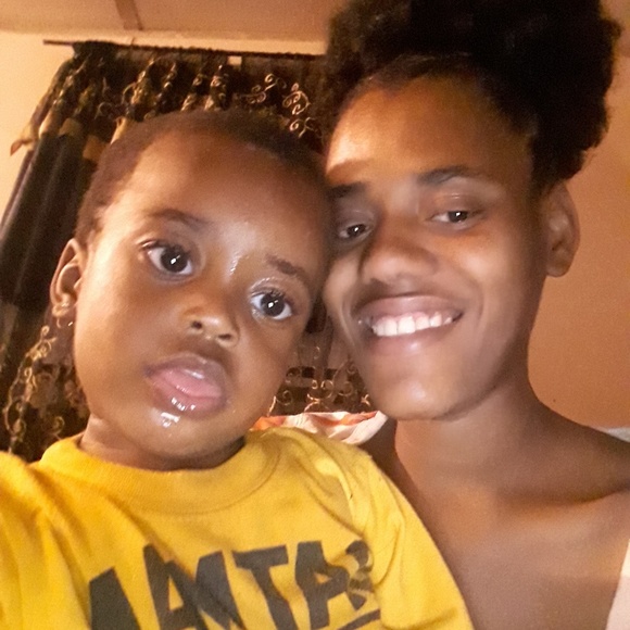 Meet your Posher, Kiara - Picture 1 of 1